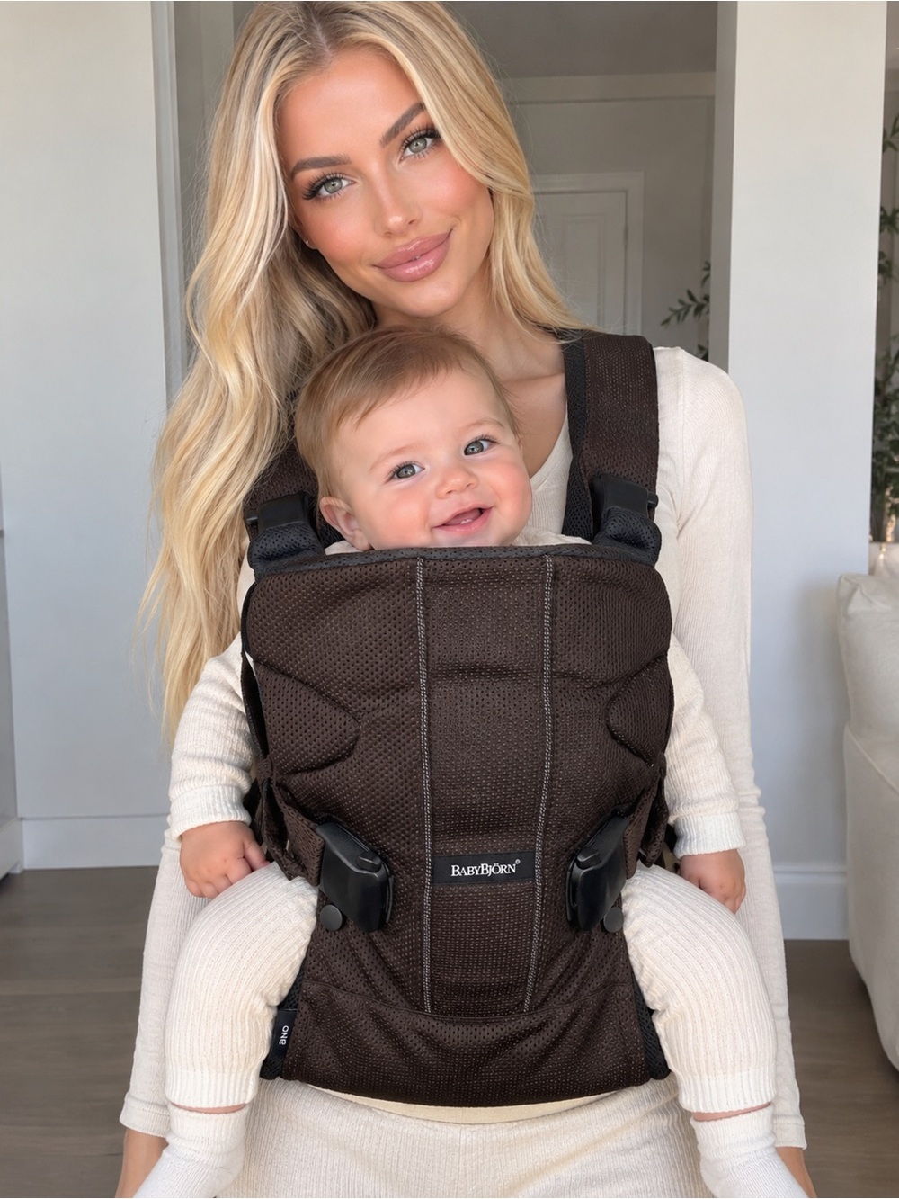BabyBjorn Carrier